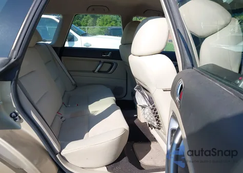 2009 Subaru Outback 2.5I z USA, uszkodzony, nr VIN 4S4BP61C797325356